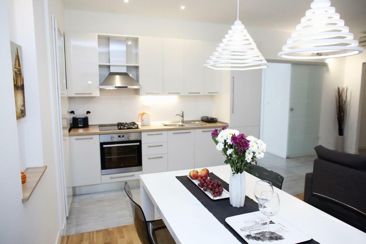 Le Monde Apartment Split Luaran gambar